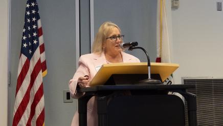 Linda Braunschweiger speaking