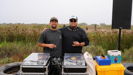 Rafael Ochoa (left) poses with DJ Samurai Eddy (right) 